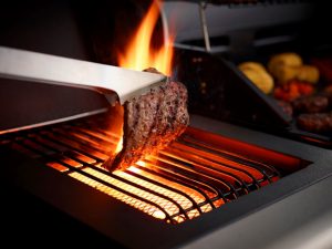 Side sear burner